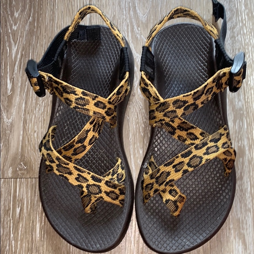 💕CHACO Sandals—.EUC—Size 6